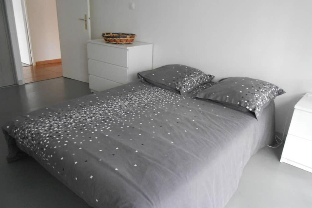 Apartment Particulier Loue T3 En Rez De Jardin A 30 Metres De La Avec Un Double Box La Ciotat