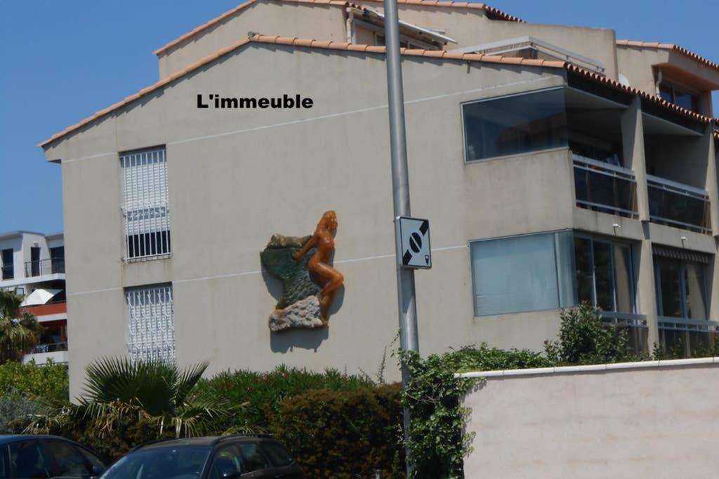 Particulier Loue T3 En Rez De Jardin A 30 Metres De La Avec Un Double Box Apartment La Ciotat